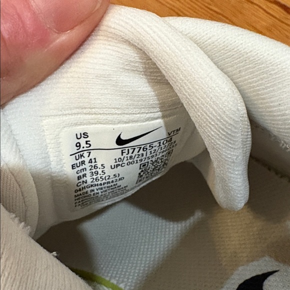 Nike Journey ComfiRide size 9.5 - Picture 7 of 7